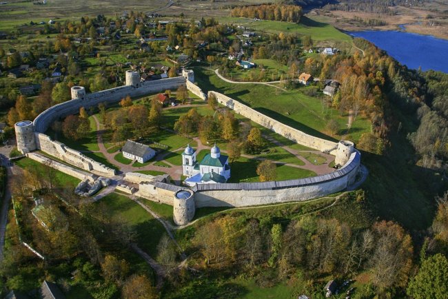 Изборск